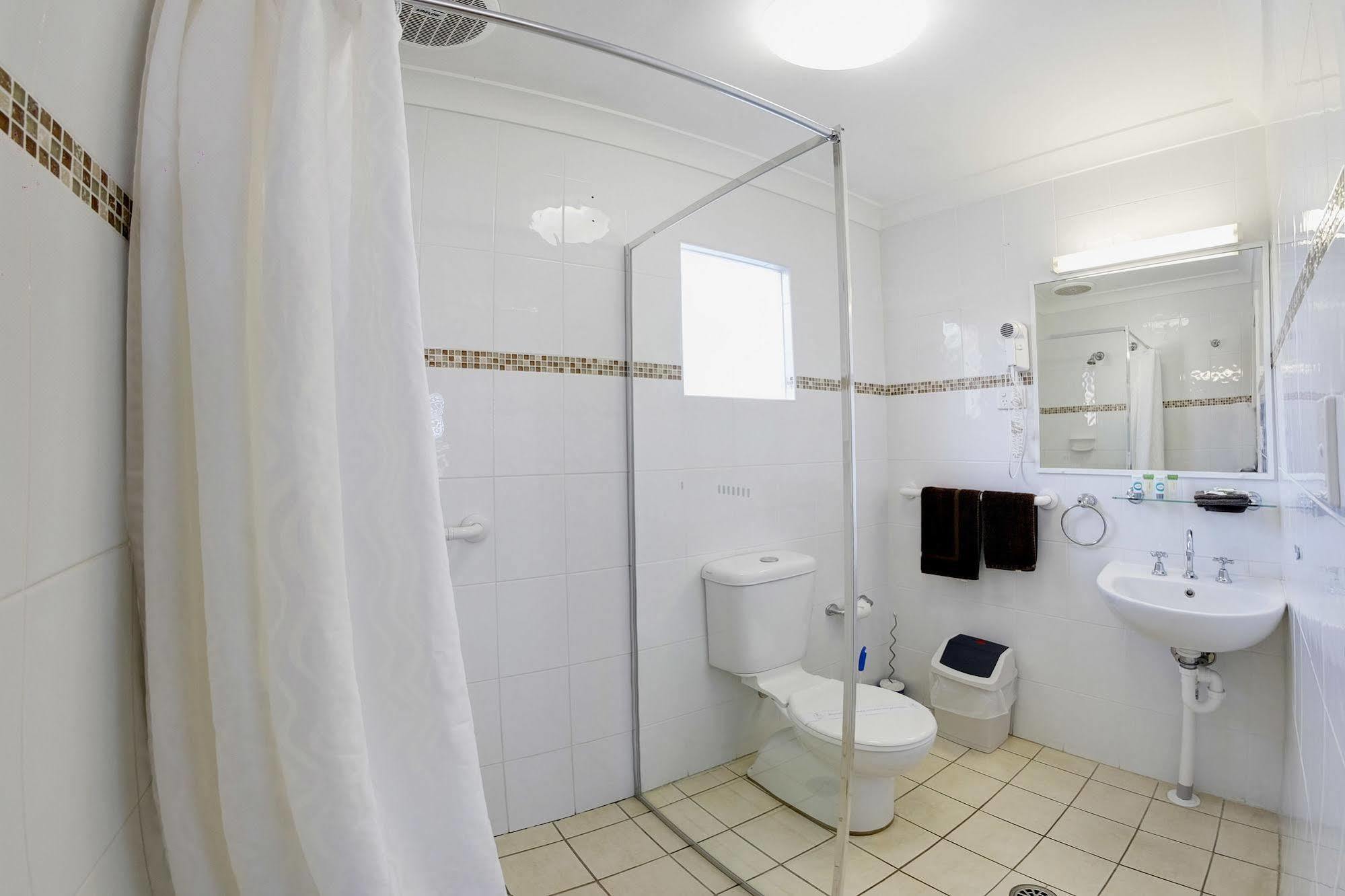 Bali Hi Motel Tuncurry Exterior photo