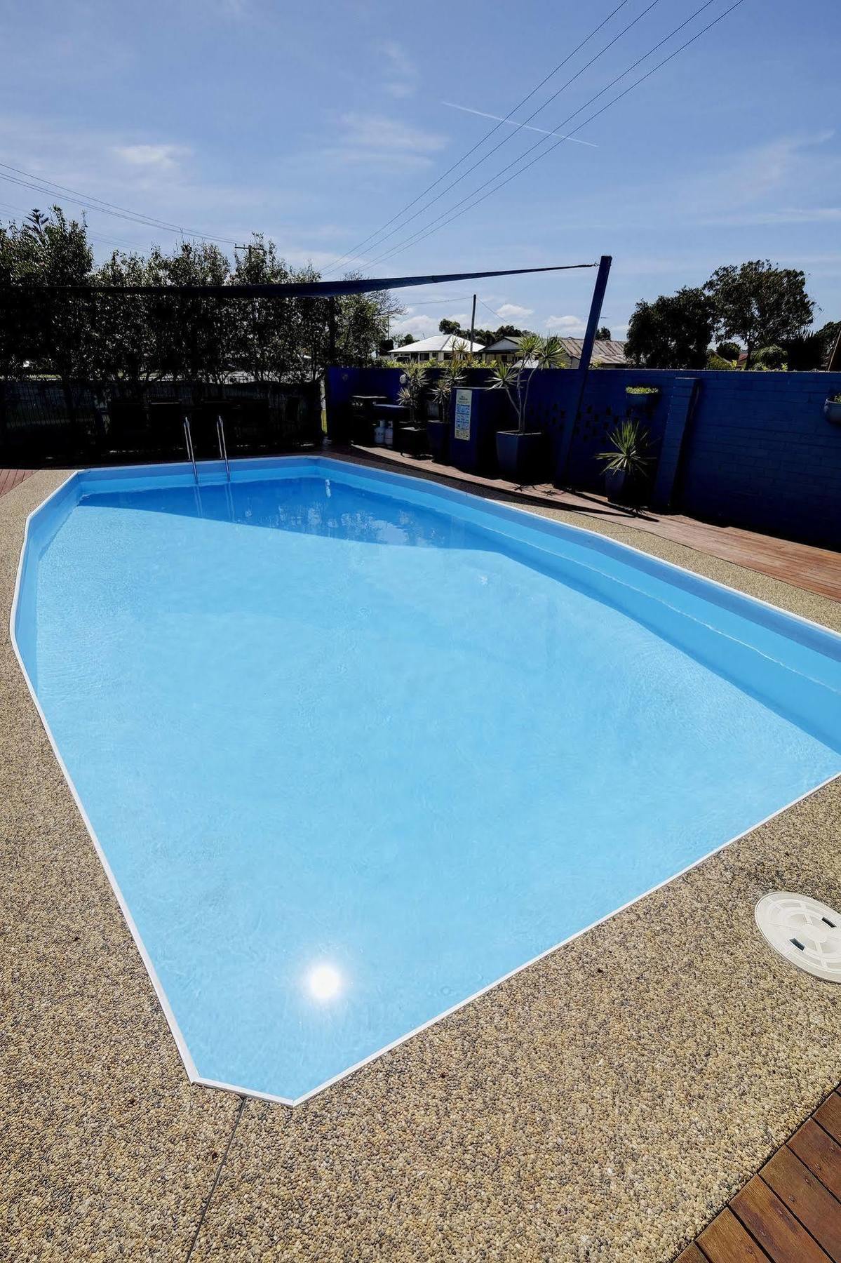 Bali Hi Motel Tuncurry Exterior photo